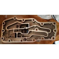 24899566 Podstawa filtr olejowego silnika CASE 695SR 621 821 921 521 E F