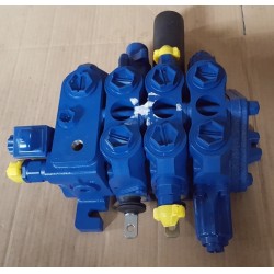287305111 Rozdzielacz hydrauliczny CASE 695 SR