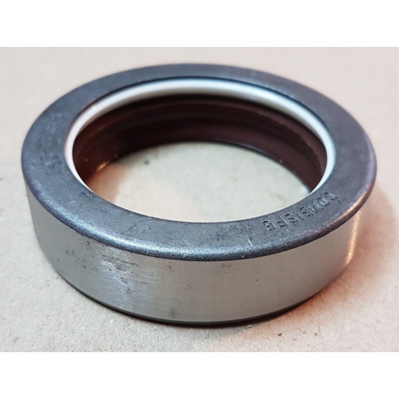Uszczelniacz 40x55x15,5