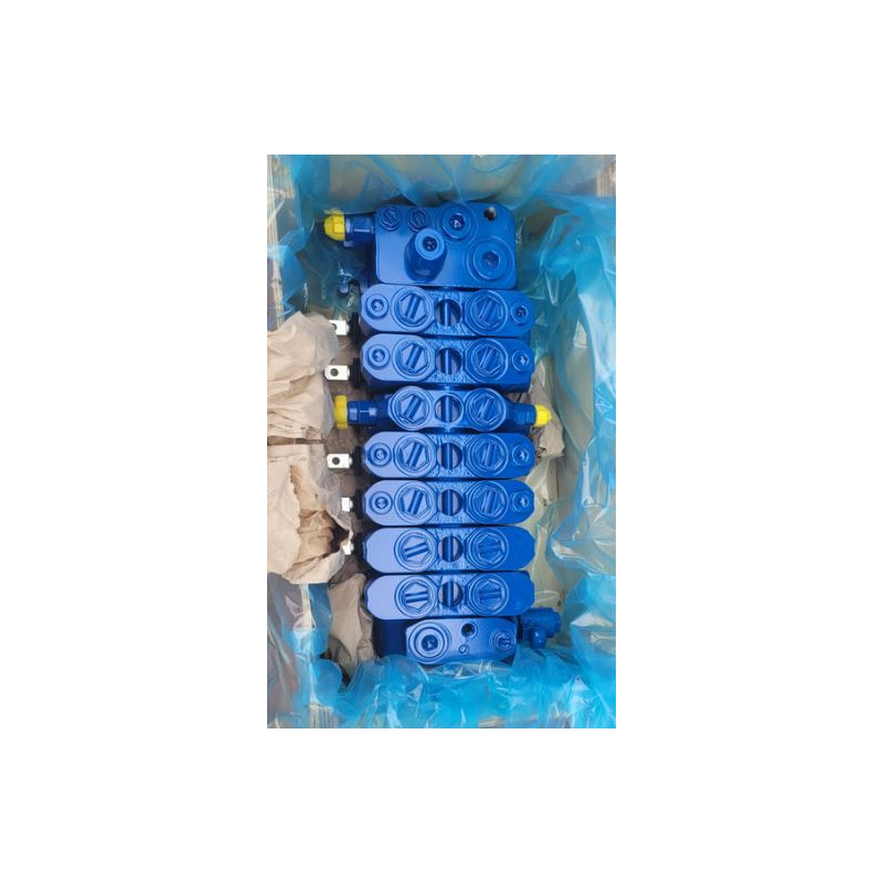 84222513 Rozdzielacz tylny CASE 580 695 New Holland LB 110 115
