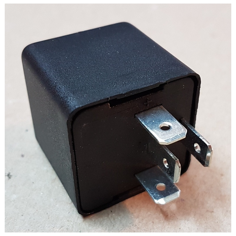 84333506 Przekaźnik kierunkowskazów CASE 580 695 SR