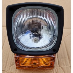 285821010 Lampa przednia CASE 580 SR