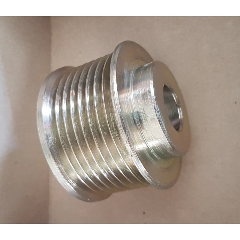 J908560 Rolka alternatora CASE 580 695