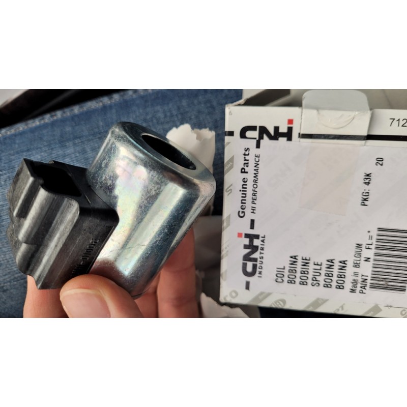 85827798 Cewka jazdy przód tył CASE 580 590 NewHolland B110 B100
